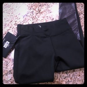 Black Cropped Athletic Leggings